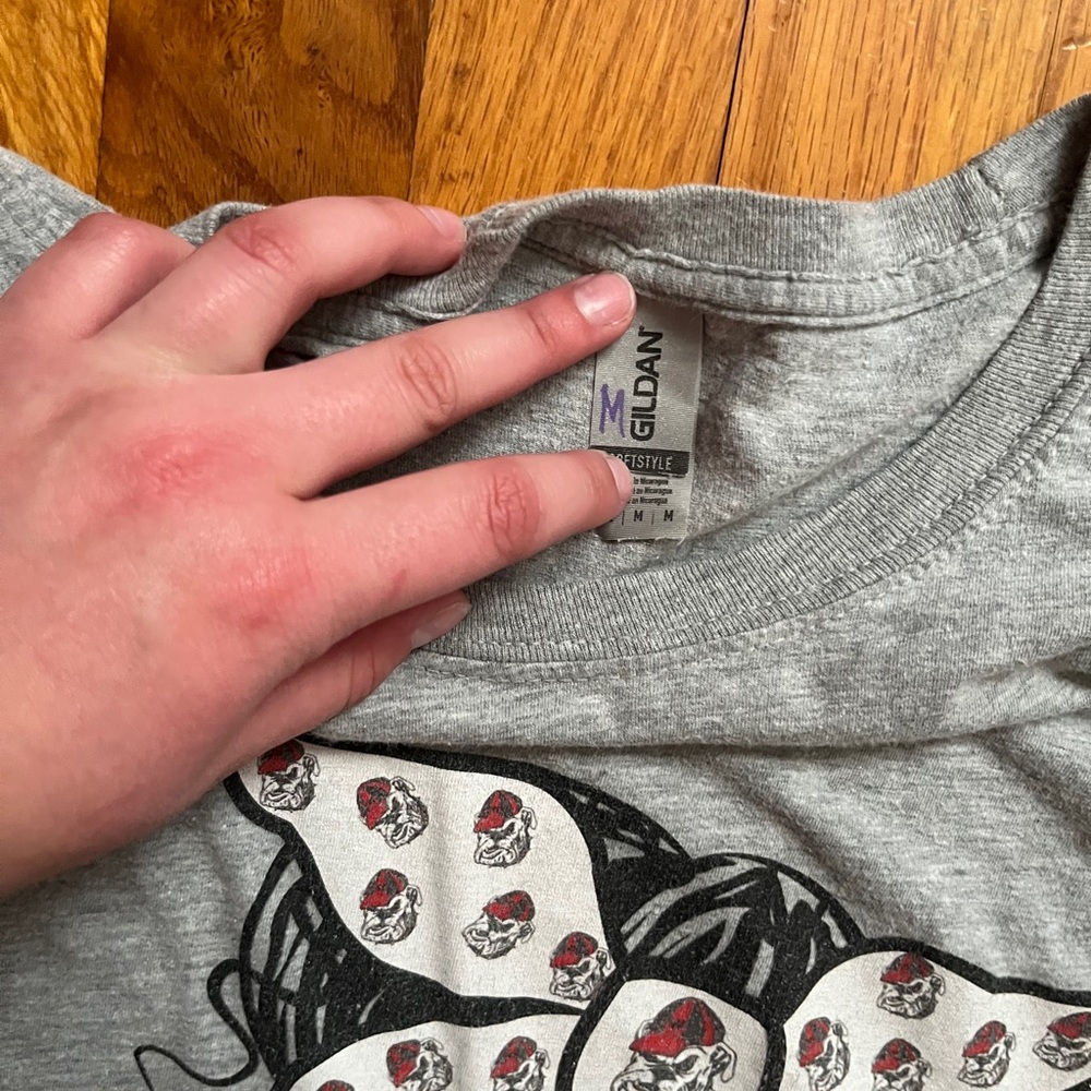 Gildan Women’s Bulldogs  Gray Graphic Tee